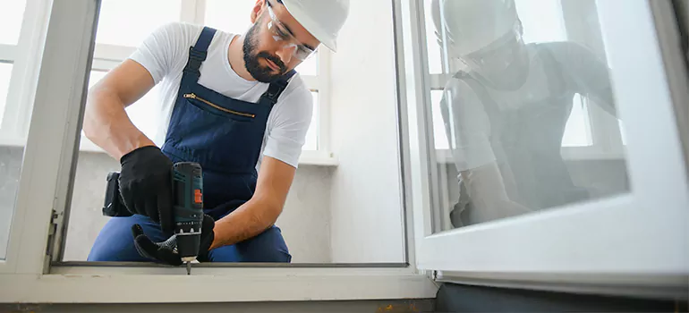 Replace Broken Window Pane in San Carlos, CA